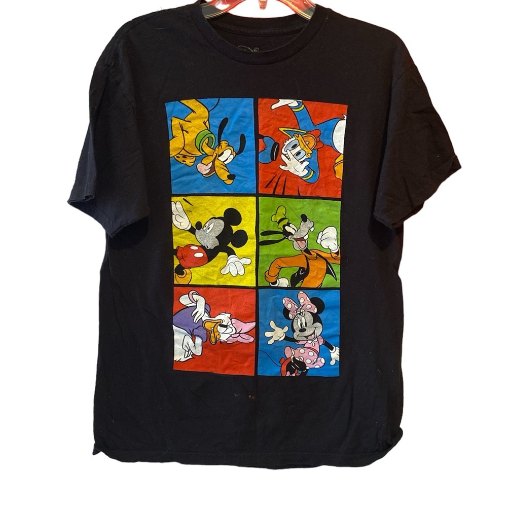 Disney Mens Mickey Mouse Friends T-Shirt size Medium